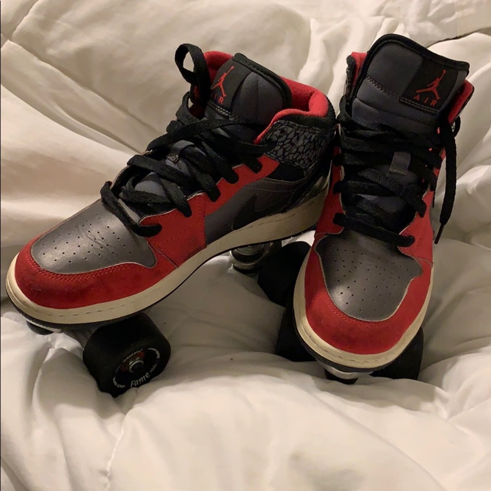 AIR JORDAN ROLLERSKATES